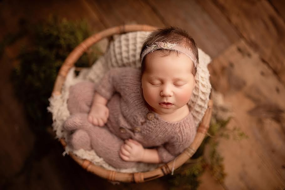 Best Time for Newborn Photos